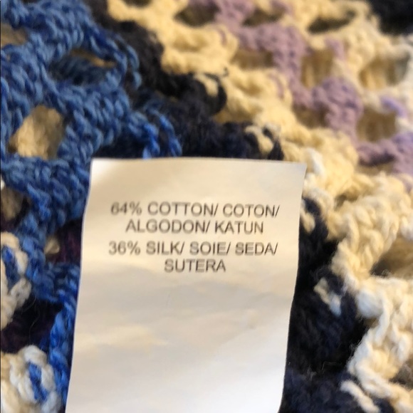 🍀 Lucky Brand gorgeous crochet top! - Picture 6 of 7